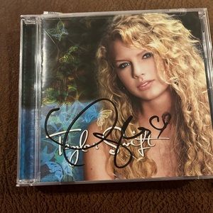 EXTREMELY RARE Taylor Swift Debut Album signed. Original, uncensored CD.